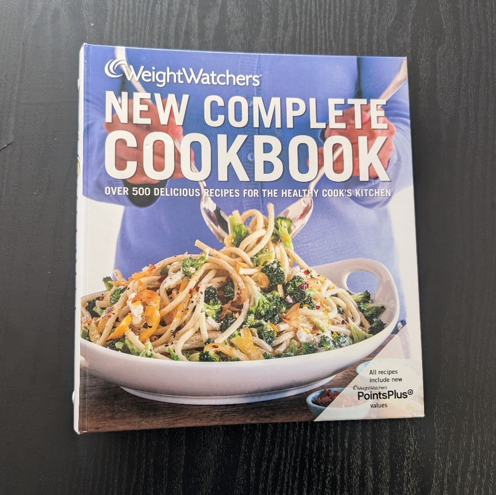 Weight Watchers New Complete Cookbook - Blue and White Cover